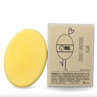 Feste Handcreme von Green Creme, pflegende Textur, ideal für trockene Hände, in umweltfreundlicher Verpackung, natürliche Pflege.
