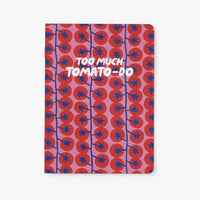 A5 Notizheft von typealive, Papeterie, mit linierten Seiten, schwarzes Cover und elastischer Verschluss.