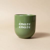 Keramikbecher von Sisi house of style, geeignet für drinnen und draußen, mit elegantem Design und robustem Griff.