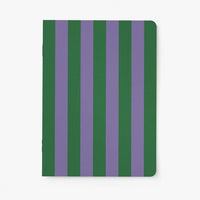 A5 Notizheft von typealive, elegante schwarze Papeterie mit kariertem Papier, ideal zum Notizen machen und Skizzieren.