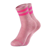 Bunte Ooley Socken "Starlight" als modisches Accessoire, detailreiche Sternenmuster und weiche Baumwolle, natürlich und bequem.