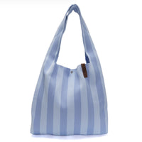 Lot83 Shopper Lois aus hochwertigem Material, mit geräumigem Design und stilvollem Look, perfekt für den Alltag.