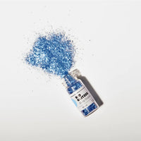 Glitzer-Bio 5g von Birkenspanner, glänzende Naturkosmetik, feine Glitzerelemente, ideal für Beauty und Pflege, detailreiche Aufnahme