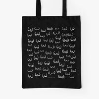 Jutebeutel von typealive in schwarz mit dem Aufdruck „Busenfreunde“