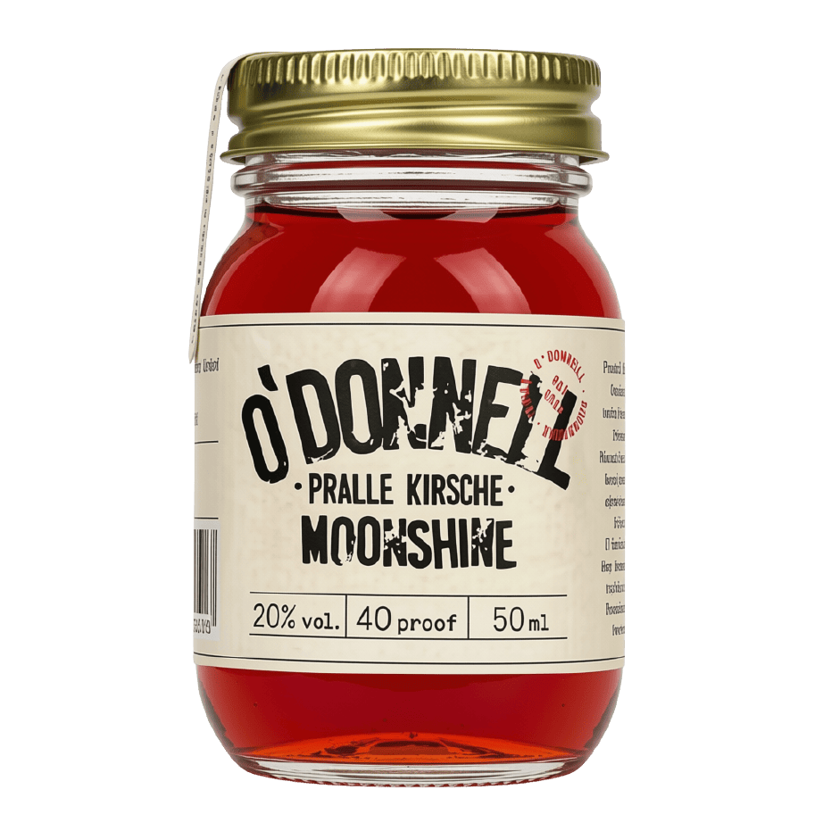 O’Donnel Moonshine Likör „Pralle Kirsche“ in einer Flasche, mit frischen Kirschen und alkoholischer Flüssigkeit.