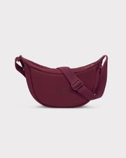 Half-Moon-Bag Ally Small von Johnny Urban in Black, Detailansicht des Schultergurts
