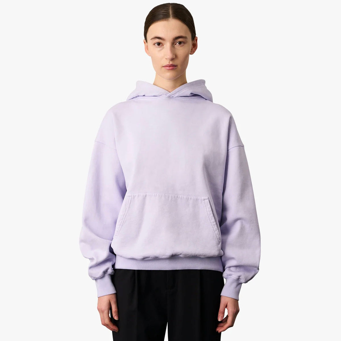 Organic oversized Kapuzenpulli von Colorful Standard in buntem Design, weiche Baumwollqualität, lockere Passform, komfortabel und modisch