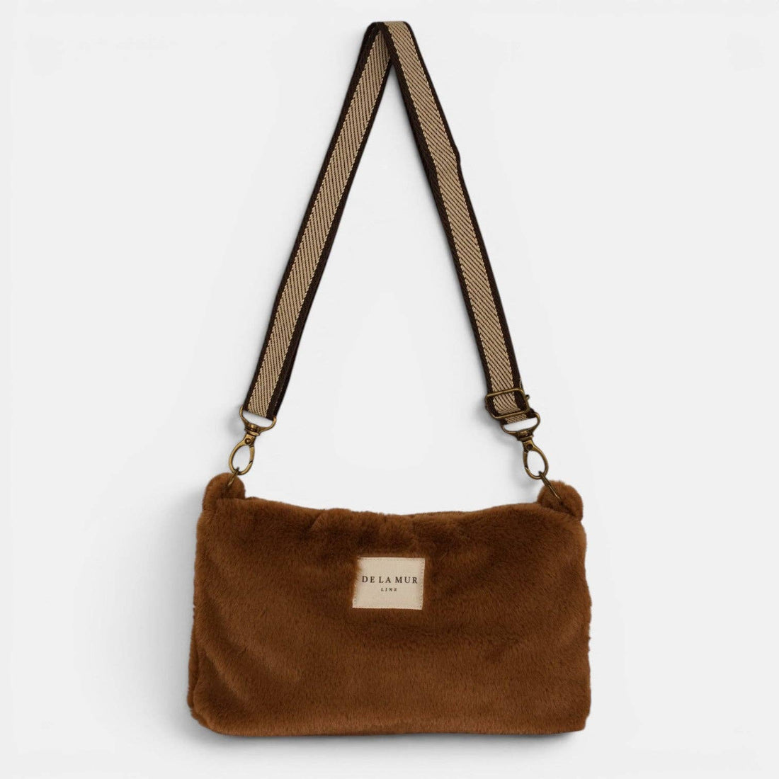 Clutch von De La Mur in Pile, Teddy-Kunstfell kamelbraun