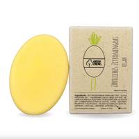 Feste Handcreme von Green Creme, pflegende Textur, ideal für geschützte und gepflegte Hände, im Bild sichtbar.