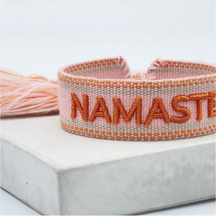 Armband gewebt „namaste“ peach , Parsley & Pepper