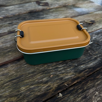 Brotbox von Roadtyping, robuste Lunchbox für drinnen und draußen, aus langlebigem Material, ideal für Snacks und Pausensnacks.