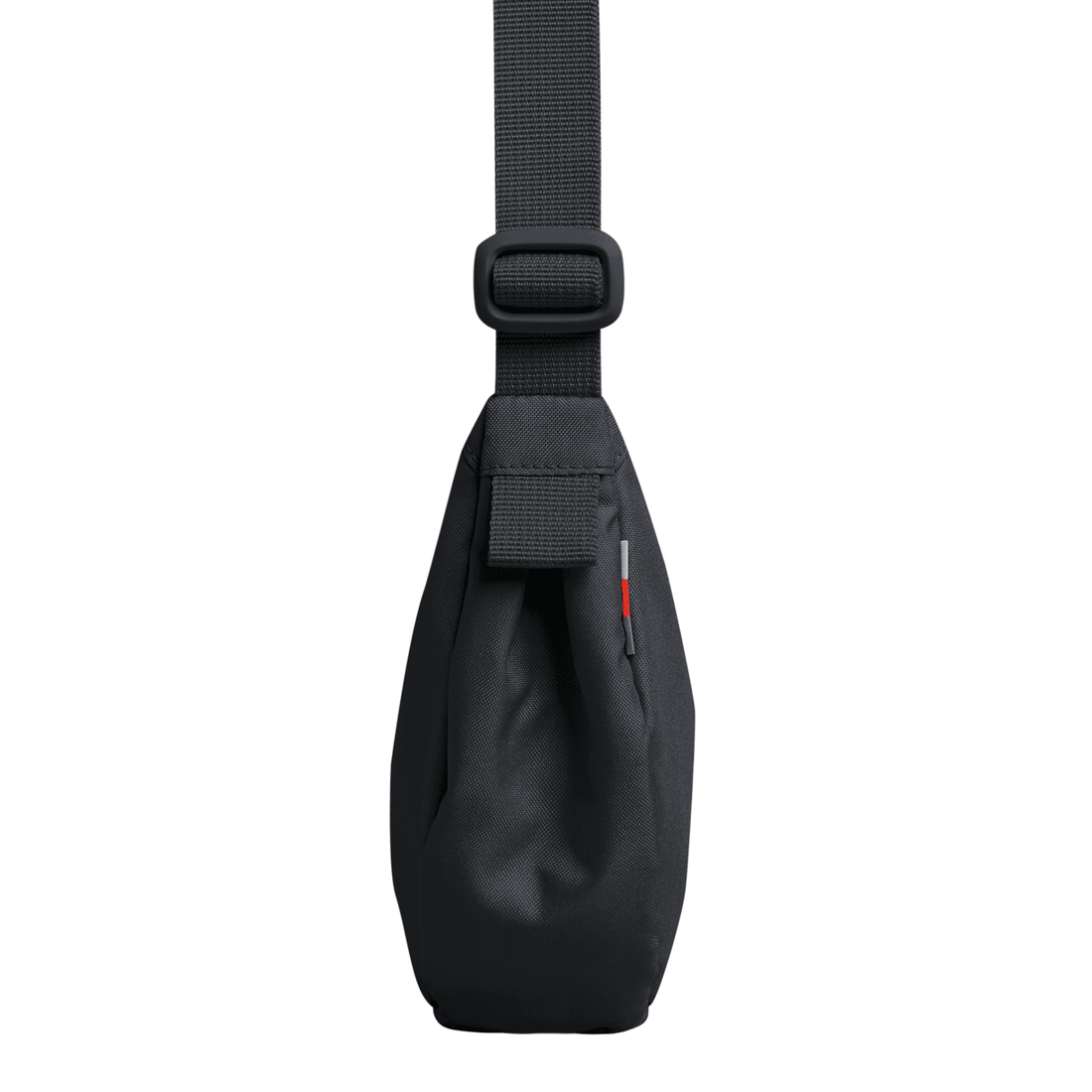 Kleine Moon-Bag von Got Bag, nachhaltiger Rucksack und HipBag aus recyceltem Meeresplastik, im praktischen Design.
