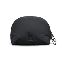 Got Bag Cloud-Pocket-Bag, ein Rucksack mit mehreren Fächern und Tragegriffen, aus recyceltem Kunststoffmaterial.