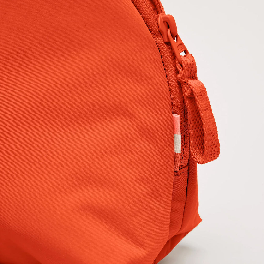Got Bag Cloud-Pocket-Bag Rucksack mit mehreren Fächern und verstellbarem Schultergurt, aus nachhaltigem Material gefertigt.