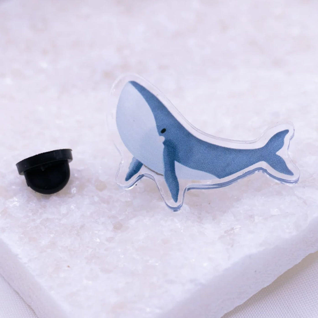 Pin verschiedene Motive,  tilda & theo