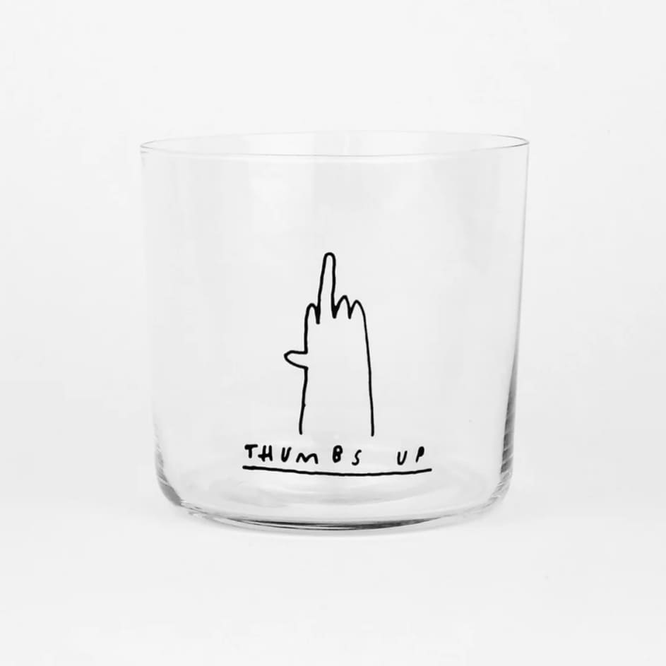 Ein 350ml Glas mit inspirierendem Spruch von yahya studio, transparent mit dekorativem Schriftzug.