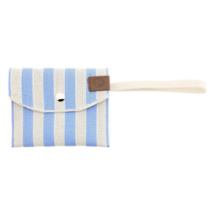 Leder-Geldbeutel Julia von Lot83 mit mehreren Kreditkartenfächern und Reißverschluss, braune Accessoires für Damen.
