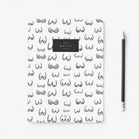 A5 Notizheft von typealive mit linierten Seiten für Notizen und Skizzen, elegante Papeterie im modernen Design.