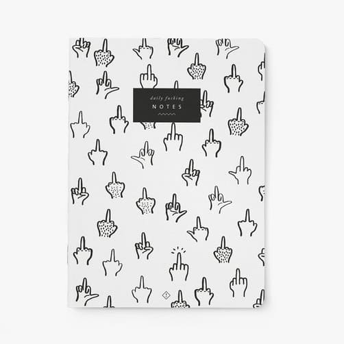 A5 Notizheft von typealive, elegante Papeterie mit linierten Seiten, ideal zum Notieren und Organisieren.