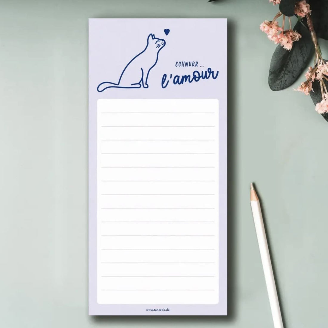 Notizblock von Tante Tia aus der Papeterie, mit kariertem Papier und buntem Deckblatt, ideal für Notizen und Skizzen.