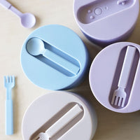 Designletters Travel Thermo Lunchbox für drinnen und draußen, isolierte Lunchbox mit praktischem Griff, ideal für unterwegs.