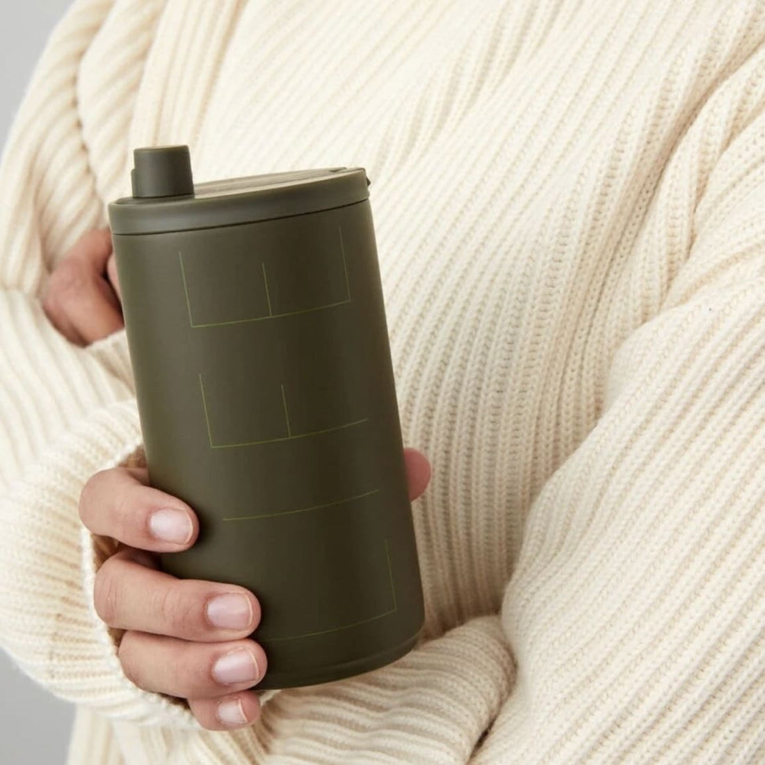 To Go Becher, designletters