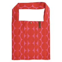 Elegante Lot83 Shopper Lois aus Bekleidung, zeigt die stilvolle Tasche mit robustem Griff und geräumigem Design auf einem weißen Hintergrund.