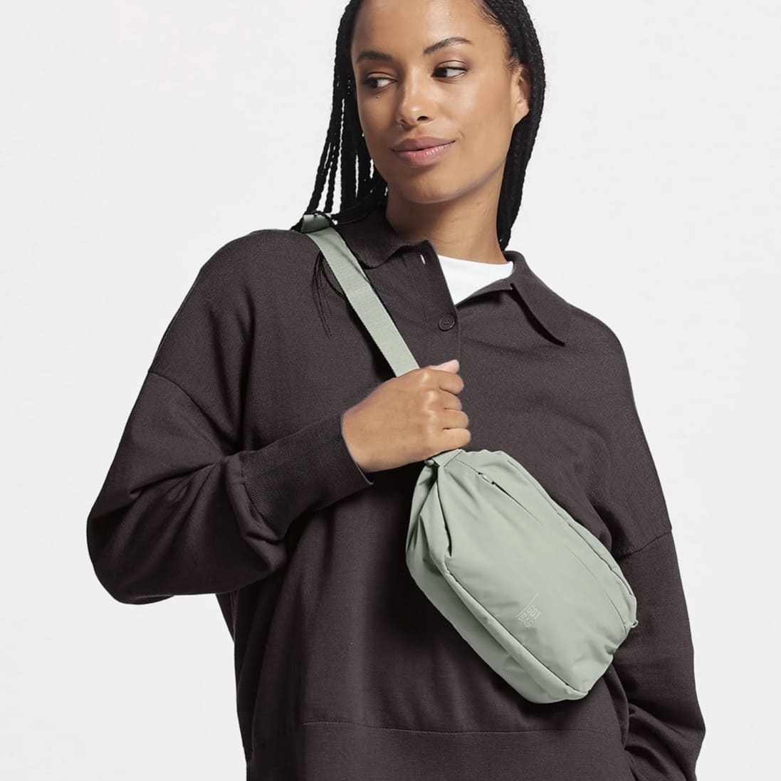 Got Bag Adapt-Sling-Bag, ein moderner Rucksack und HipBag aus recyceltem Material, mit verstellbarem Gurt und nachhaltigem Design.