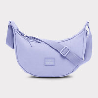 Mittlere Johnny Urban Half-Moon-Bag „Ally“ aus Rucksäcken und HipBags, braune Lederoptik, mit Reißverschluss und Tragegriff