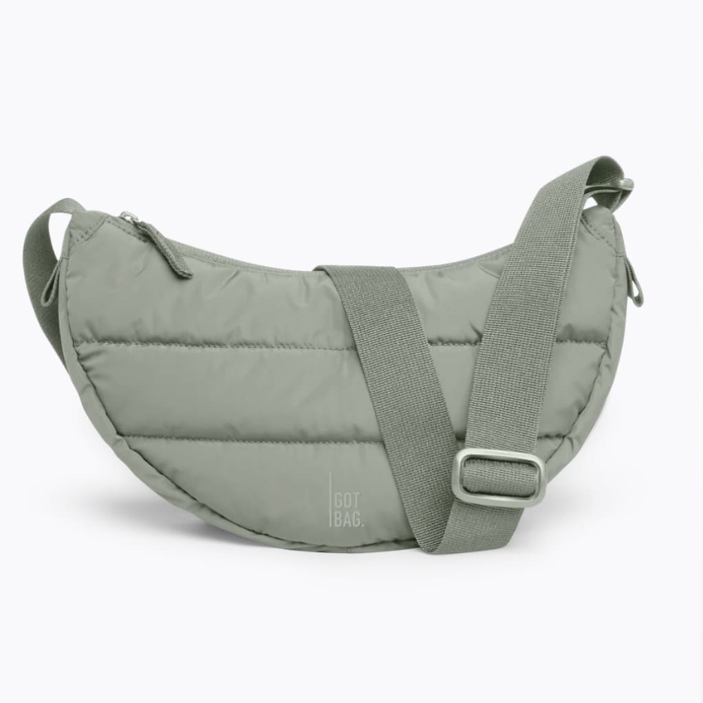 Kleine Puffer-Moon-Bag von Got Bag, Rucksack und HipBag, aus recyceltem Material, mit gepolstertem Design und stylischem Look