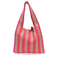 Lot83 Shopper Lois aus Bekleidung, stilvolle Einkaufstasche aus robustem Material, mit Lot83 Logo und modernen Design.