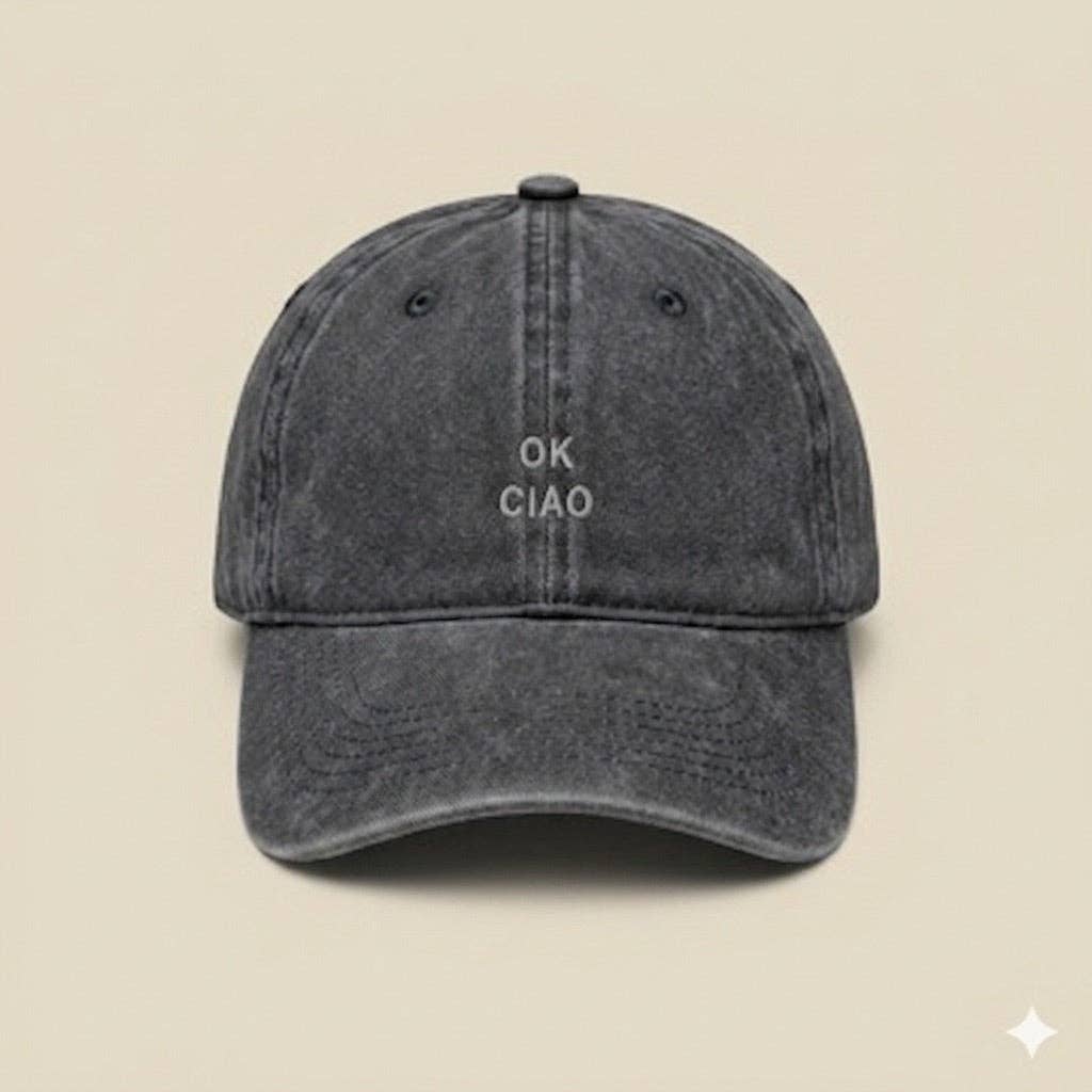 Schwarze Bazaar Noir Cap mit Aufschrift, modisches Bekleidungsaccessoire, stylischer Hut für Alltag und Freizeit.