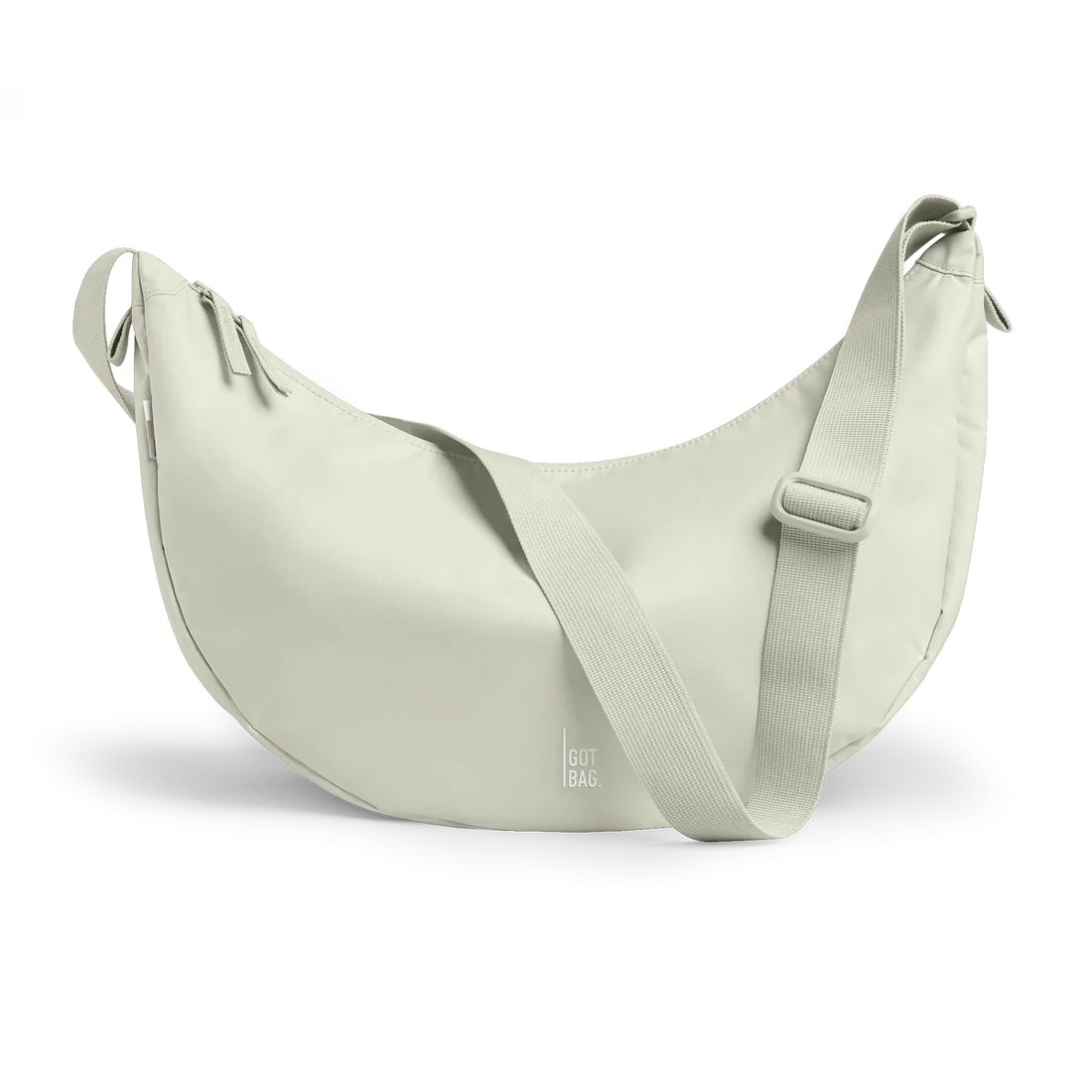 Moon-Bag Large in Beach Foam, aus recyceltem Ocean Impact Plastic