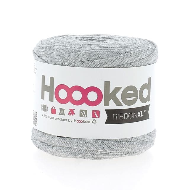 Gelbes RibbonXL Bändchengarn von Hoooked, 125 g, mit dicken, weichen Garnfasern für kreative Strick- und Häkelprojekte
