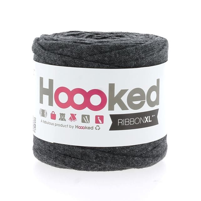 Hoooked RibbonXL Bändchengarn in 125 g, farbiges Garn zum Stricken und Häkeln, sichtbare bunte Garnfäden im Bild