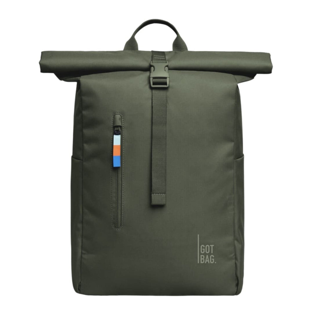 Got Bag Roll-Top Rucksack aus recyceltem Material, mit verstellbaren Trägern und praktischem Design, auf einem weißen Hintergrund.