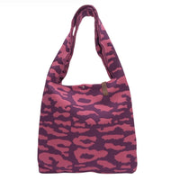 Große Shopper-Tasche von Lot83, Lois, aus strapazierfähigem Stoff, mit auffälligem Design und praktischen Tragegriffen.