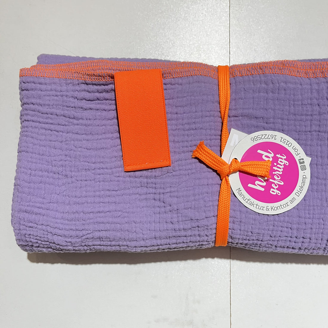 Weißes Musselin-Quadrattuch von Manufaktur & Kontor, weiches Baumwollaccessoire mit zartem Muster, flauschige Textur, ideal für vielseitige Verwendung