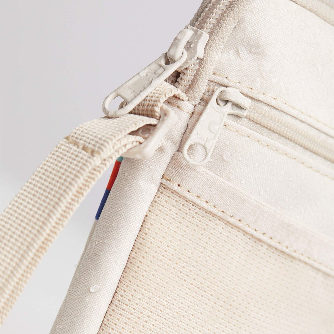 Leichte Nano-Bag von Got Bag aus recyceltem Material, mit Tragegriffen und stilvollem Design.