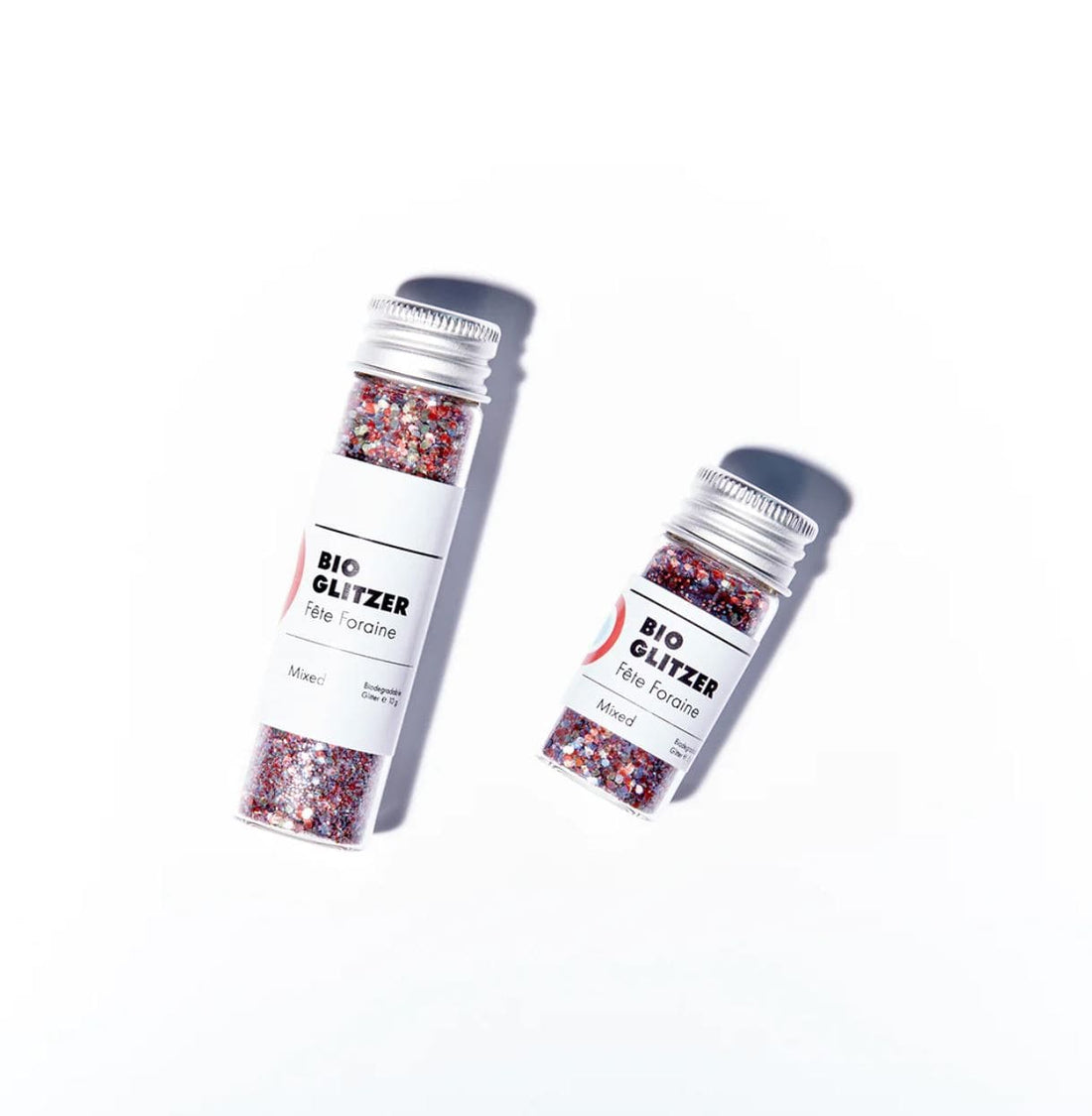 Glitzer Bio 10g von Birkenspanner, beauty & pflege, glänzendes Bio-Glitzerpulver auf weißem Hintergrund.