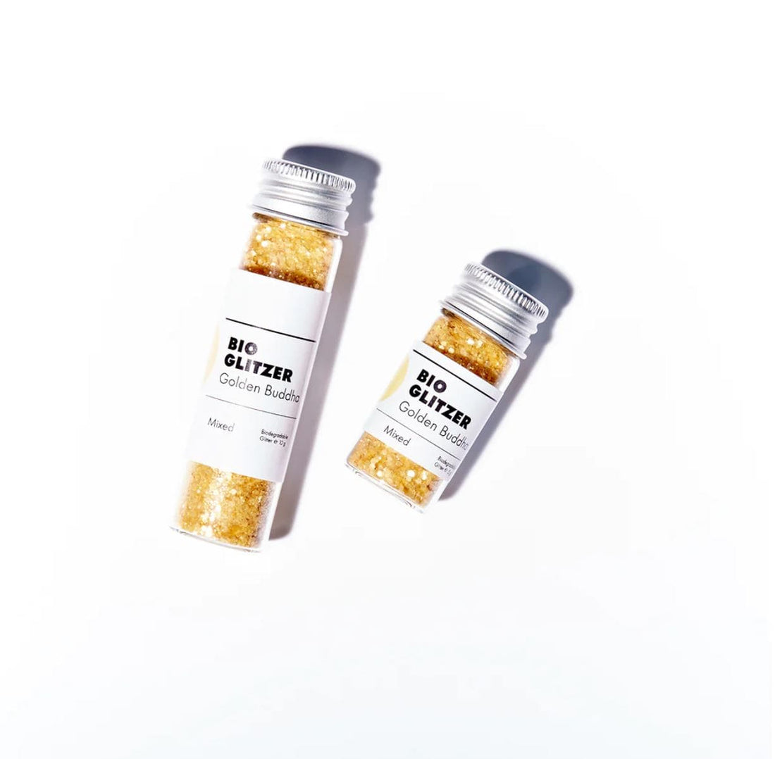 Goldene Glitzer-Bio 5g von Birkenspanner, beauty und Pflege, zeigt die funkelnde Verpackung und Produkttextur.