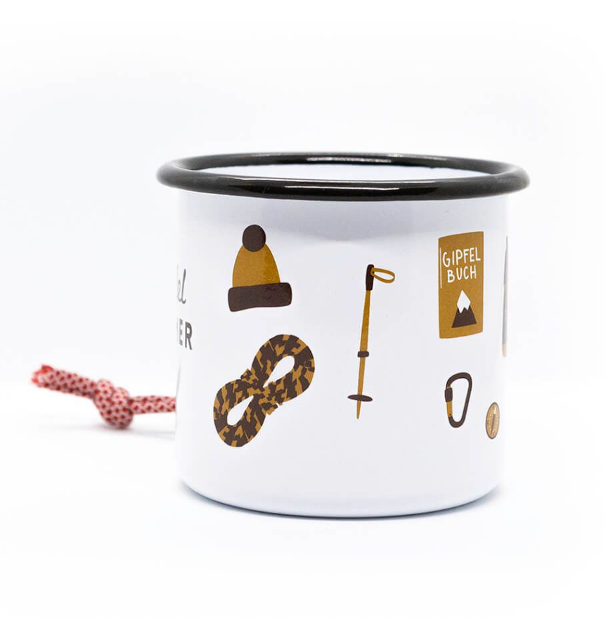Emailletasse Becher von Roadtyping, perfekt für drinnen und draußen, mit buntem Design auf der Oberfläche.